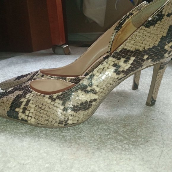 Nine West - Picture 2 of 6